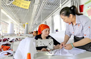 免費服裝技能與計算機技術(shù)培訓(xùn) 拓寬就業(yè)雙通道